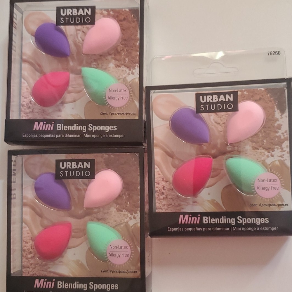 Mini blending sponges